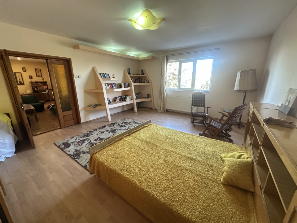 PANTELIMON APARTAMENT IN VILA 1E+M 230 MP TOTAL, CURTE 516 MP!