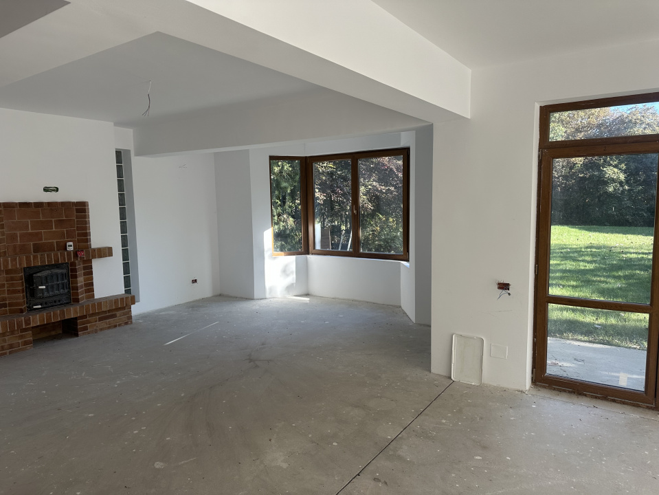 CORBEANCA-PARADISUL VERDE, VILA P+E+M 507 MP, LOT 1095 MP, LA PADURE!