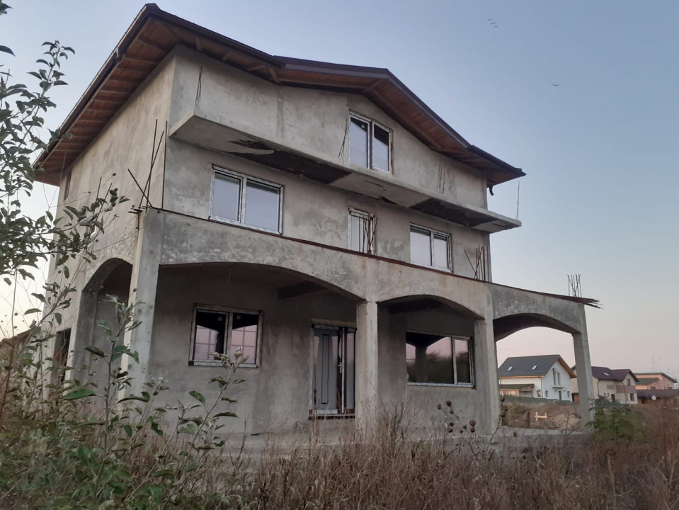 BERCENI CASA P+E 142 mp LOT 700 mp 