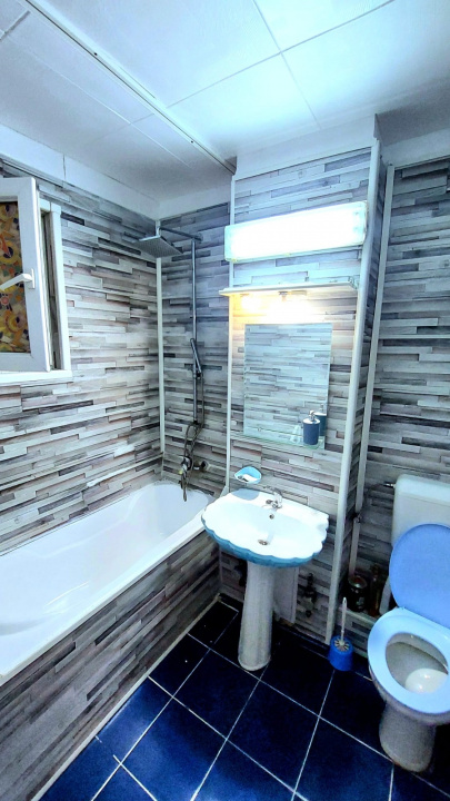 DRISTOR-PARK LAKE, 3 CAMERE, CENTRALA BLOC!