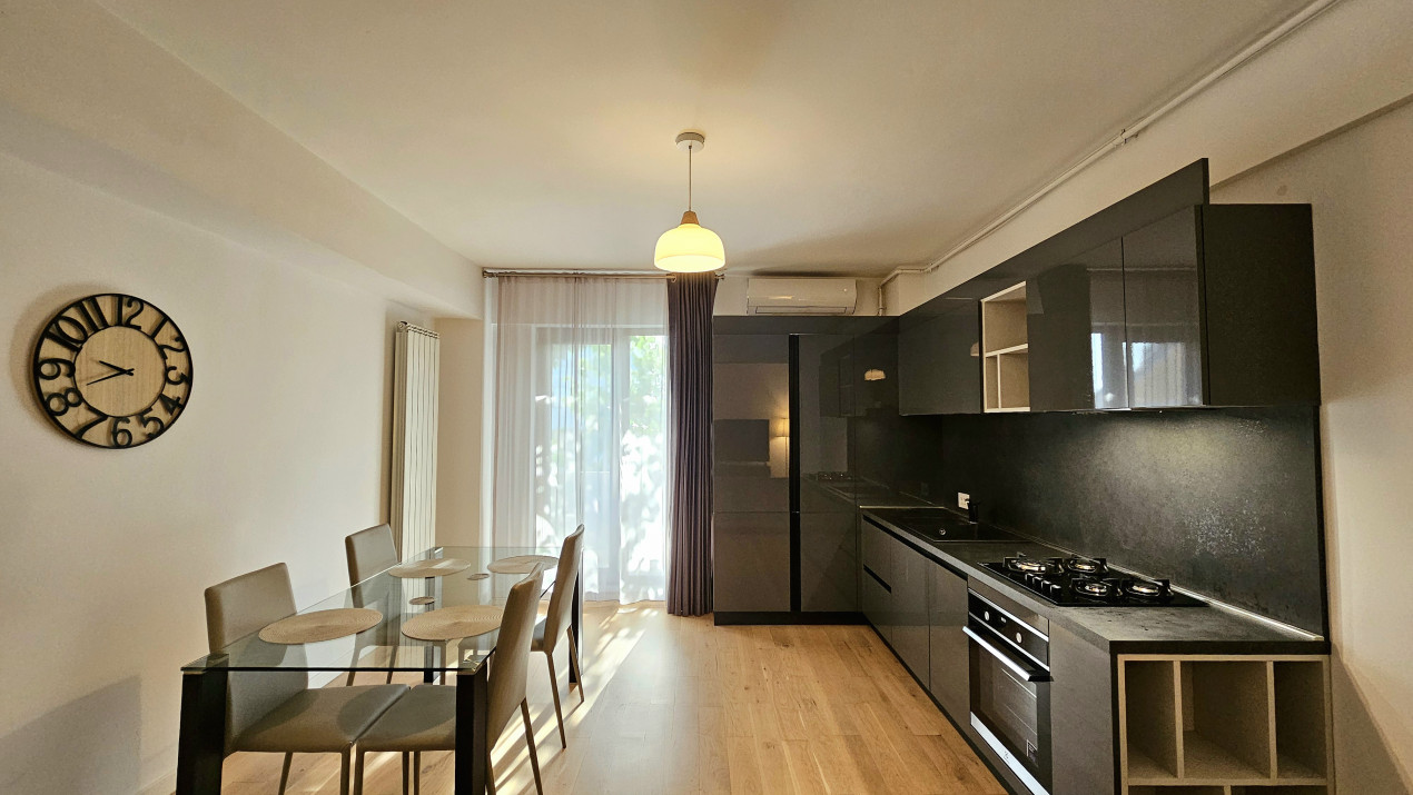 Apartament - terasa 200 mp-complet cu vedere libera si parcare 