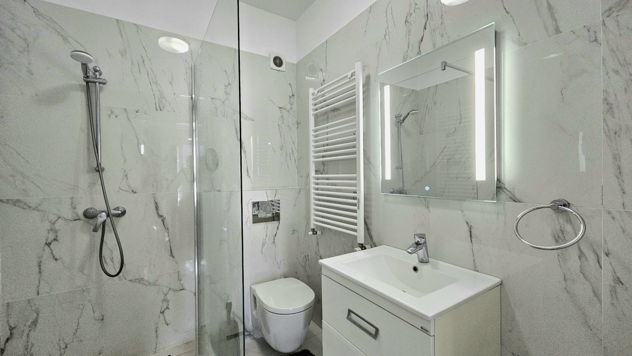 Apartament - terasa 200 mp-complet cu vedere libera si parcare 
