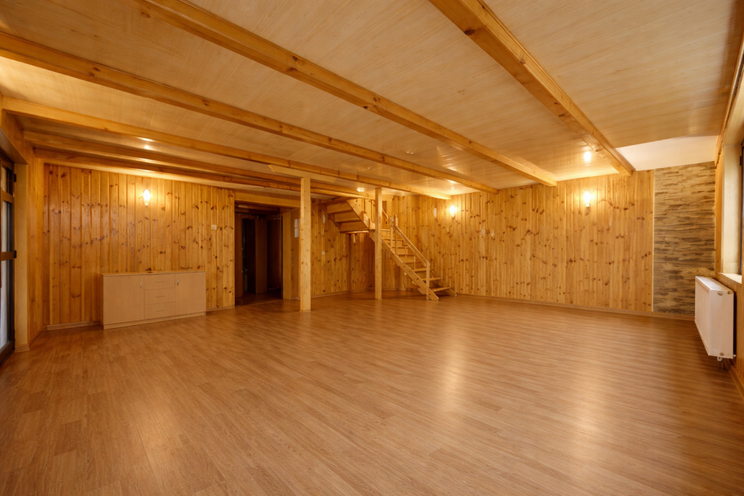 FUNDULEA – CENTRAL, CASA DE VACANTA 100 MP, LOT 2000 MP!