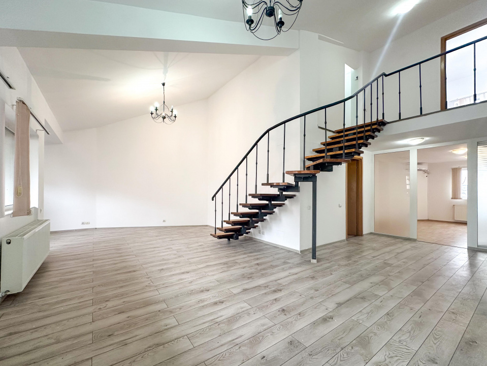 La doi pasi de Universitate - nu doar un birou ci un statut