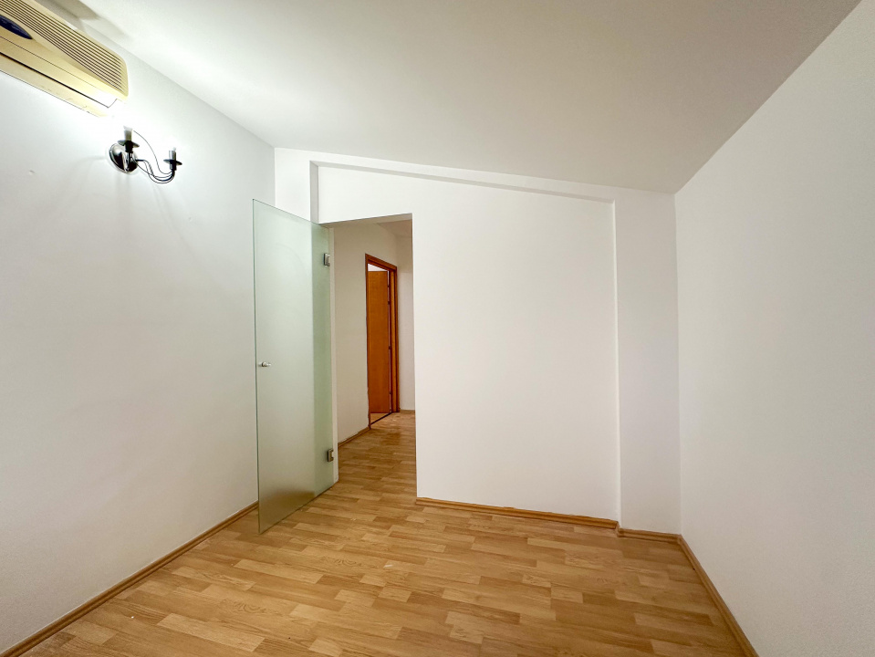 La doi pasi de Universitate - nu doar un birou ci un statut