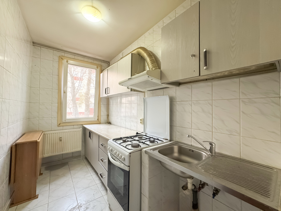 Garsonieră Decomandată 33mp. Bloc Reabilitat. Berceni, Grădiștea.