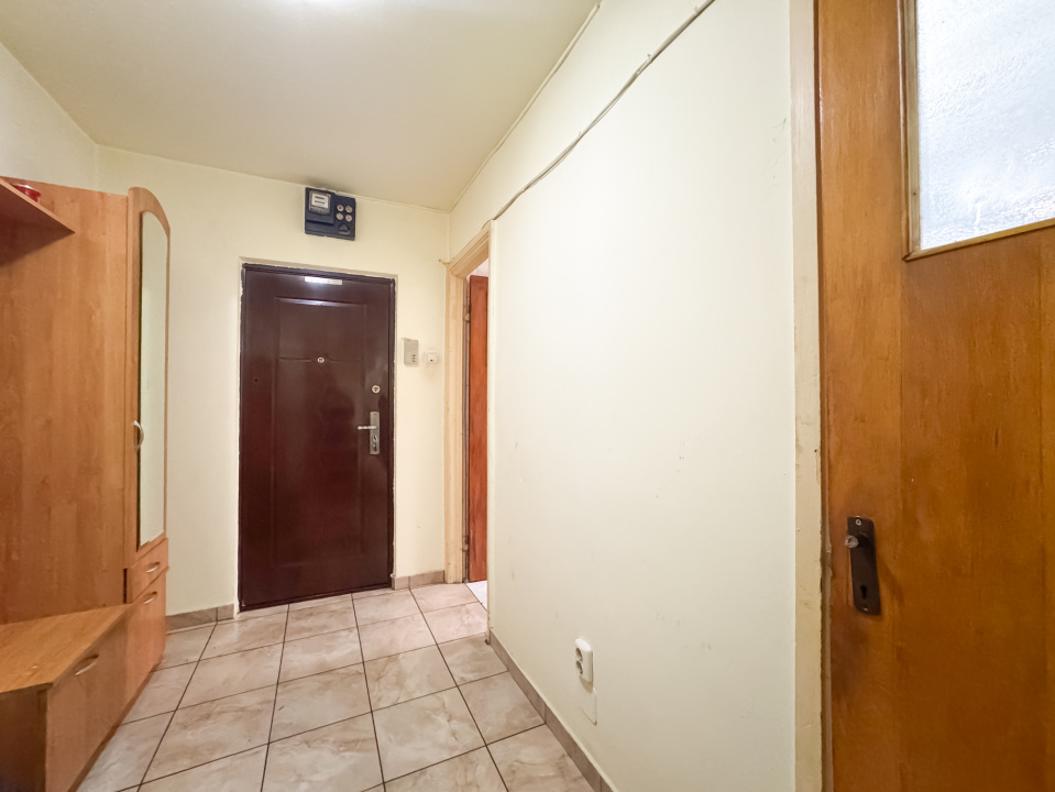 Garsonieră Decomandată 33mp. Bloc Reabilitat. Berceni, Grădiștea.