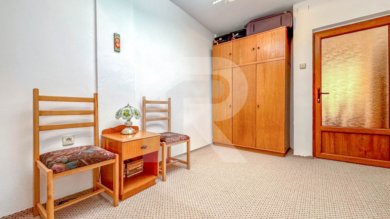 Casa | 356 mpc | Lot 1422 mp | Atelier de creatie | Locuinta/sediu | Baicoi