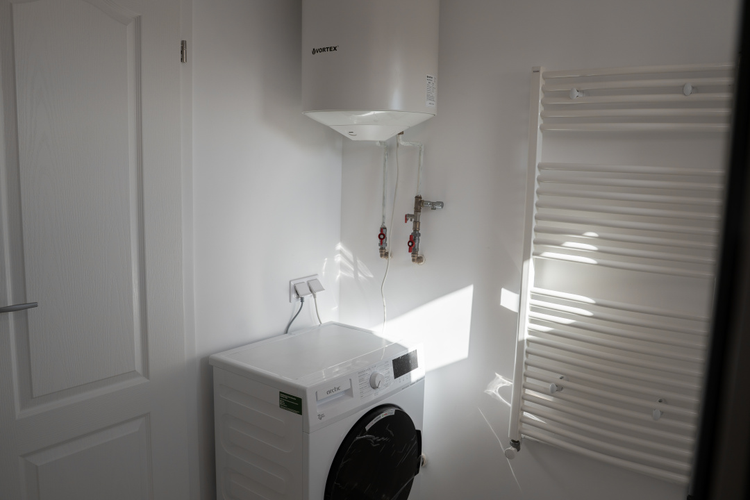 Cel mai scump dar si cel mai frumos 4 camere din Aparatorii Patriei