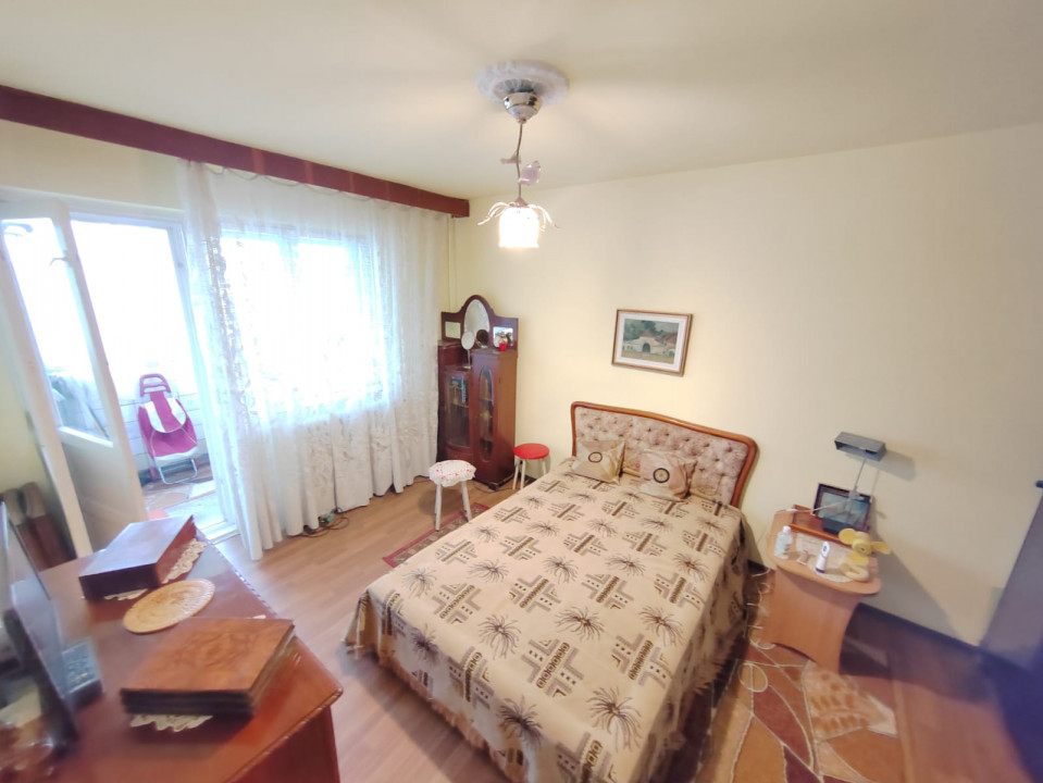 Apartament 3 camere Berceni Str Turnu magurele