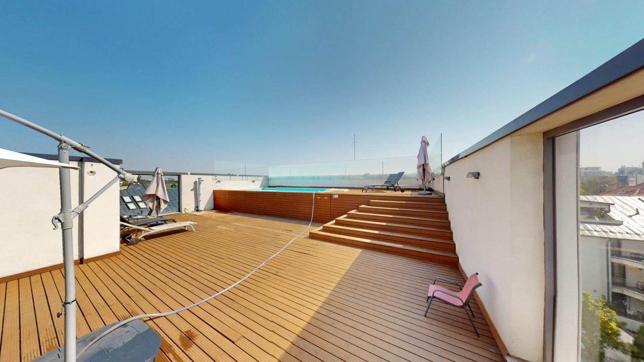 Apartament elegant 2 cam cu istorie, rafinament și facilități premium